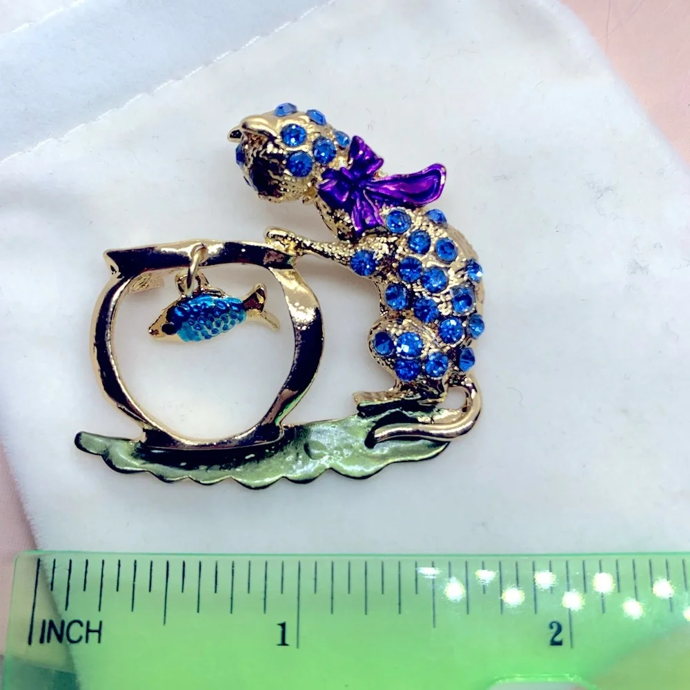 Cute Cat Fish Brooch